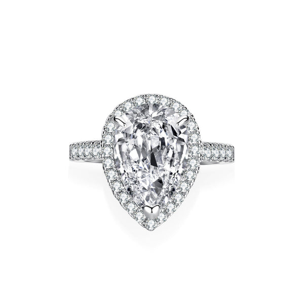 'ROYAL TEARDROP‘ MOISSANITE RING