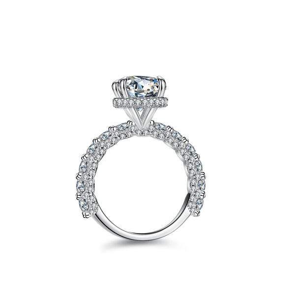 'MAJESTIC' MOISSANITE RING